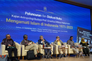 Peluncuran dan Diskusi Buku Prof. Mitsuo Nakamura