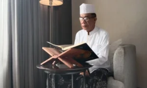 Drs. KH. Mudrik Qori, MA.