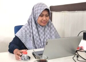 RIA NURHAYATI NARASUMBER WEBINAR NASIONAL