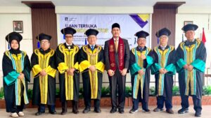 2 Implementasi Nilai-Nilai Pancasila dalam Menghadapi Kemiskinan Akibat Rusaknya Sistem Perekonomian di Indonesia
