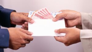 Ibadah Ramadan dan Fenomena Spiritual Laundering - www.swarnaberita.com