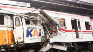 YLKI Desak Reformasi Keselamatan Usai Kecelakaan Kereta di Bekasi Timur- www.swarnaberita.com