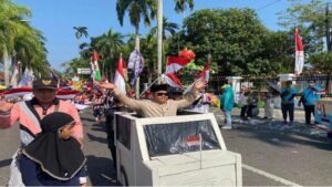 Bocah 11 Tahun Tampil Bak Prabowo di Karnaval HUT ke-81 RI di Pangkalpinang - www.swarnaberita.com