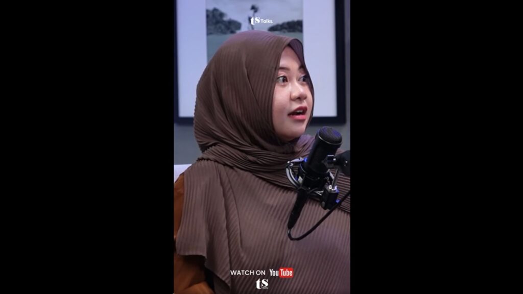Dari Pesantren, Adinda Negara Kuasai Banyak Bahasa Berawal dari Kebiasaan Berbahasa Arab dan Inggris - www.swarnaberita.com