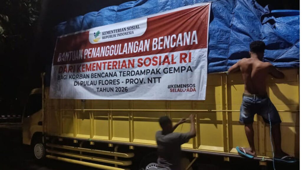 Kemensos Salurkan 30 Ton Beras dan 5.500 Paket Sembako untuk Korban Gempa NTT - www.swarnaberita.com