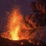 Empat Gunung Api di Indonesia Erupsi dalam Sehari, Abu Anak Krakatau Menyebar Luas