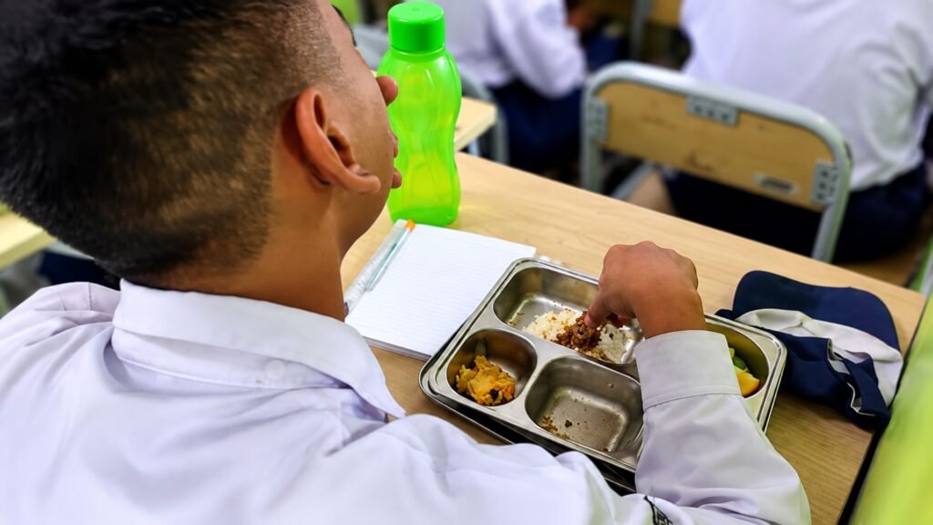 Karyawan SPPG di Bantul Dipecat Usai Video Olok-olok Siswa Keracunan Beredar - www.swarnaberita.com
