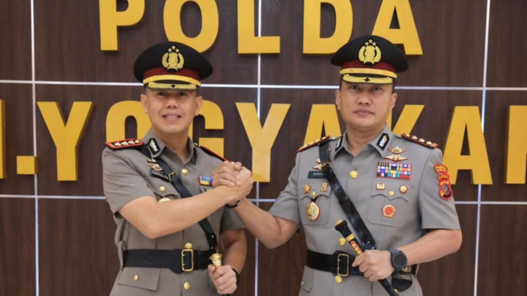 Belum Sehari Jabat Kapolresta Sleman, Nanang Haryono Dimutasi ke Polda Jambi - www.swarnaberita.com